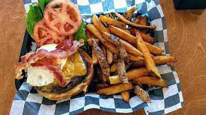 7 Trails Grill