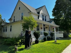 Dancing Bear Inn